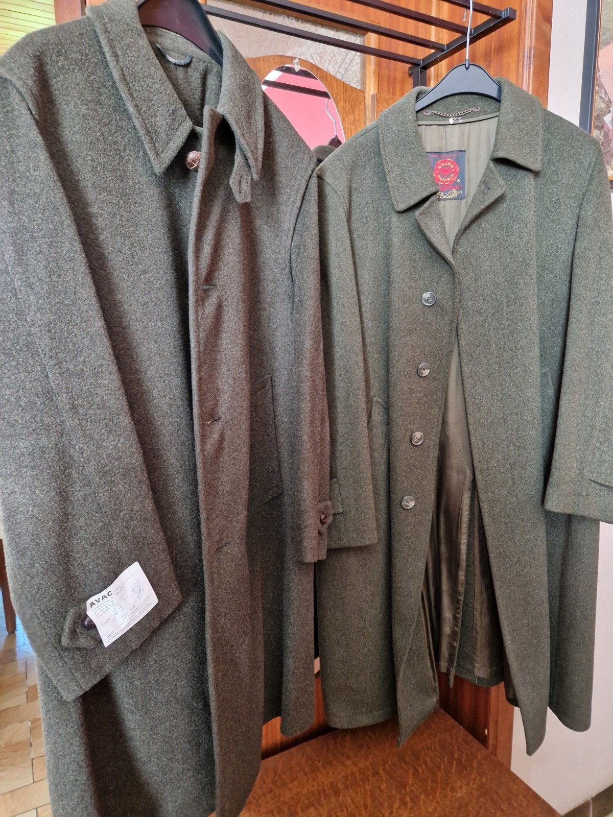 2 groene loden, Oostenrijkse jassen, Vêtements | Hommes, Enlèvement