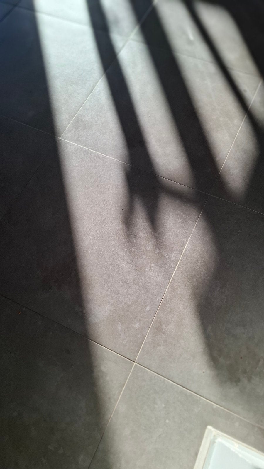 carrelages, Enlèvement, 25 à 50 m², Gris