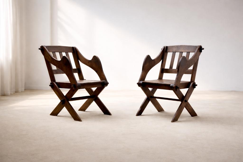 2X Engelse designstoel 1850 Engelse Glastonbury Brutalist, Antiek en Kunst, Antiek | Meubels | Stoelen en Sofa's, Ophalen