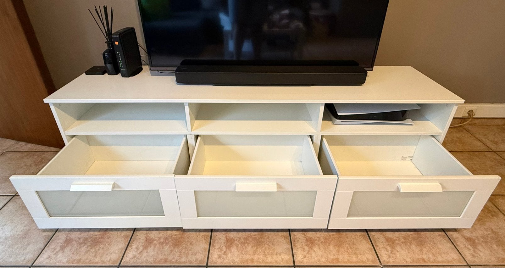 IKEA Brimnes witte tv-standaard, Ophalen, Zo goed als nieuw, Glas