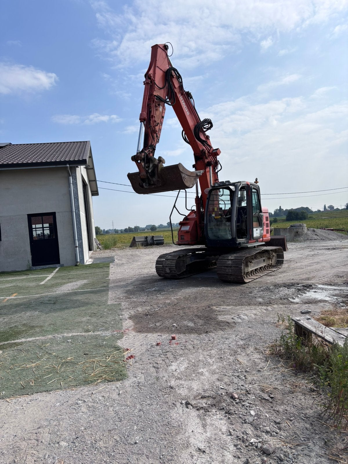 Hitachi 135, Ophalen of Verzenden