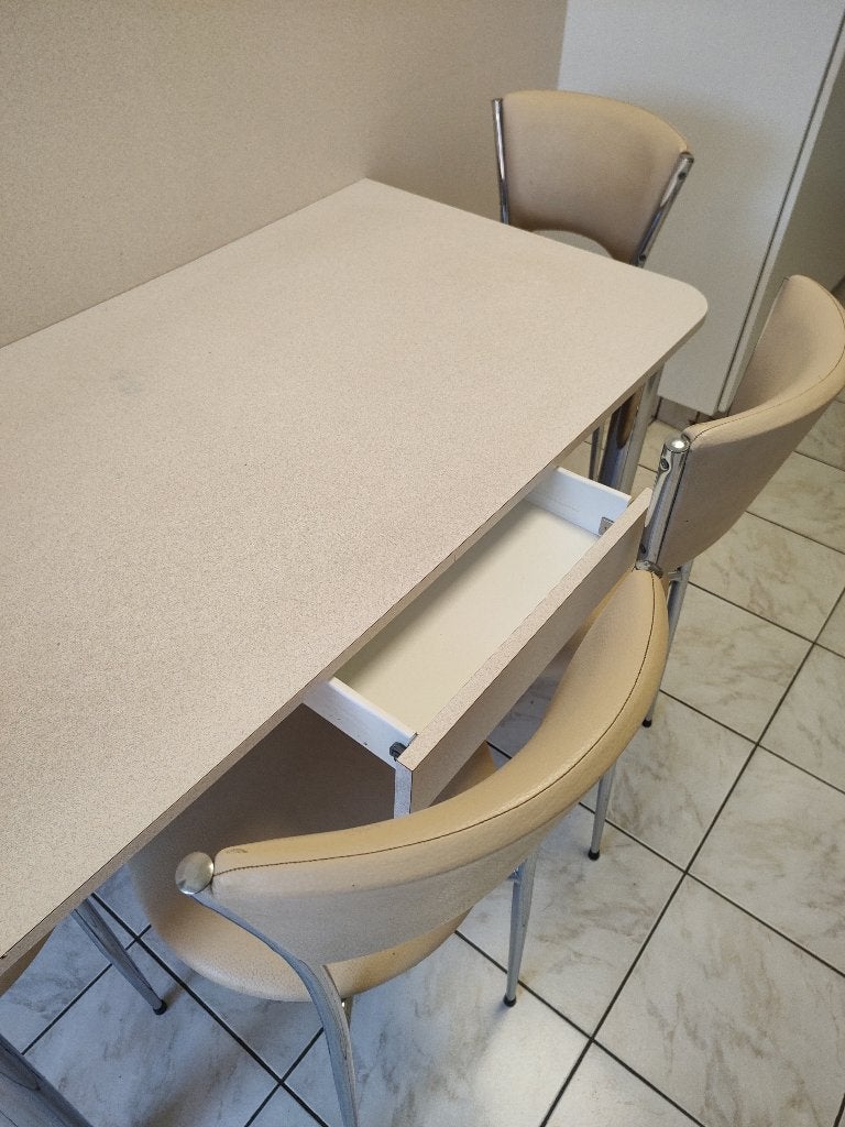 keukentafel met 4 stoelen, Ophalen, Gebruikt, Beige