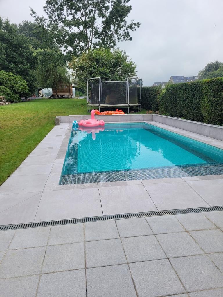 UN POOL DE CONSTRUCTION SUR MESURE, C'EST POSSIBLE !, Enlèvement