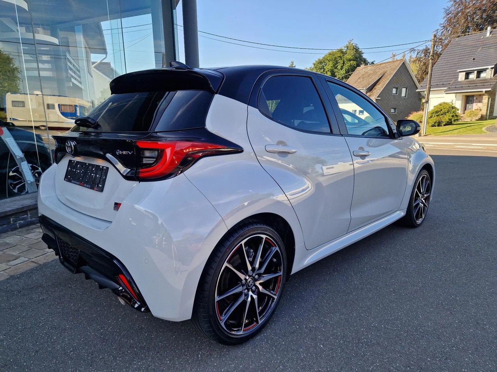 Toyota Yaris GR Hybride (bj 2024, automaat), Gebruikt, 96 g/km, 450 kg, 1490 cc