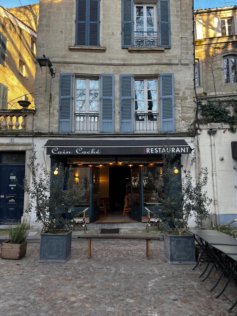 Avignon Restaurant a Remettre, Articles professionnels, Enlèvement