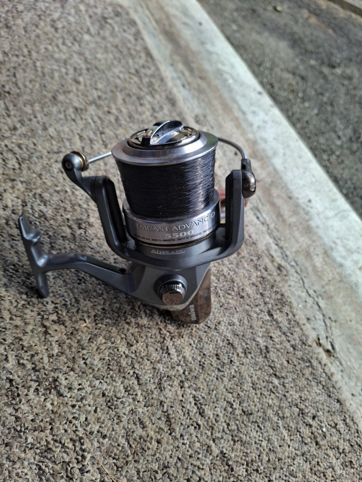 moulinet emcast advanced 5500 infinite daiwa, Enlèvement ou Envoi, Moulinet