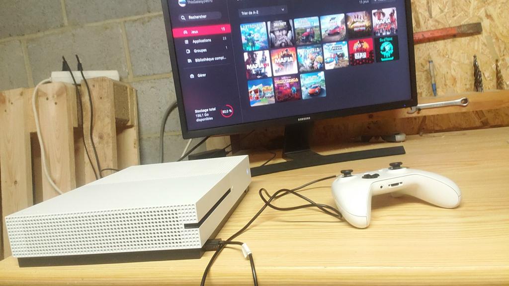 Xbox One S
