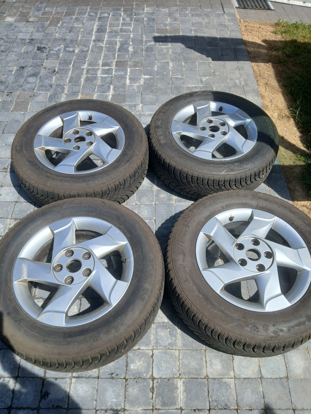 Roue aluminum dacia duster  renault, Auto-onderdelen, Banden en Velgen, Ophalen, Band(en)