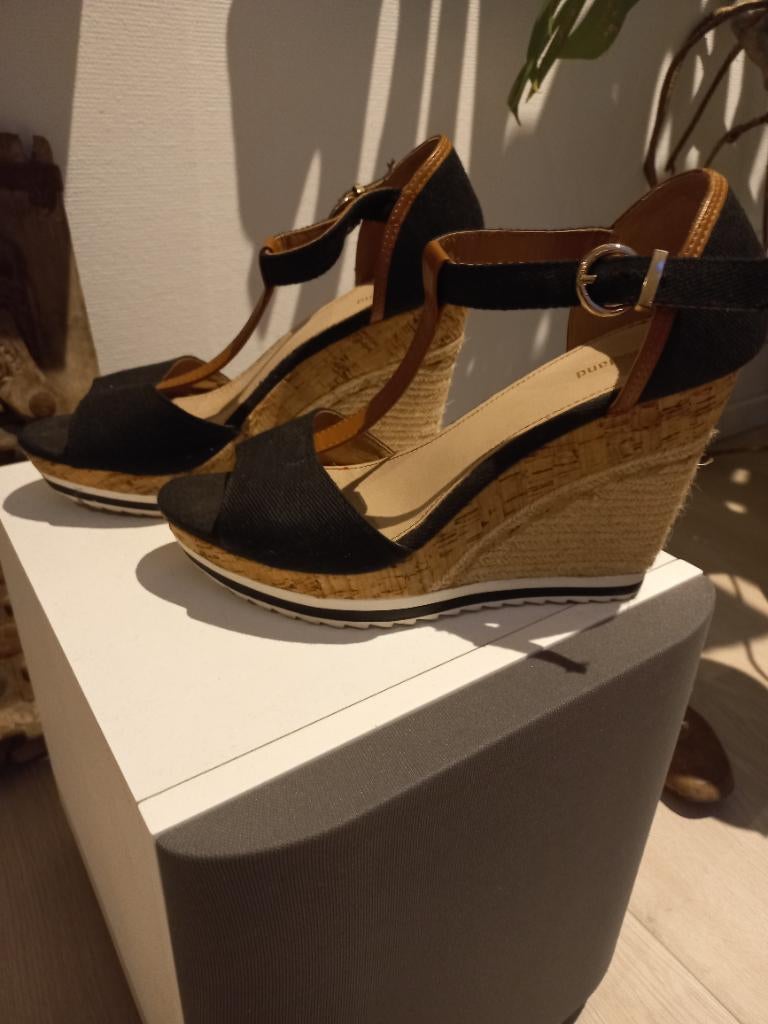 Schoenen dames, Comme neuf, Enlèvement, Graceland, Noir