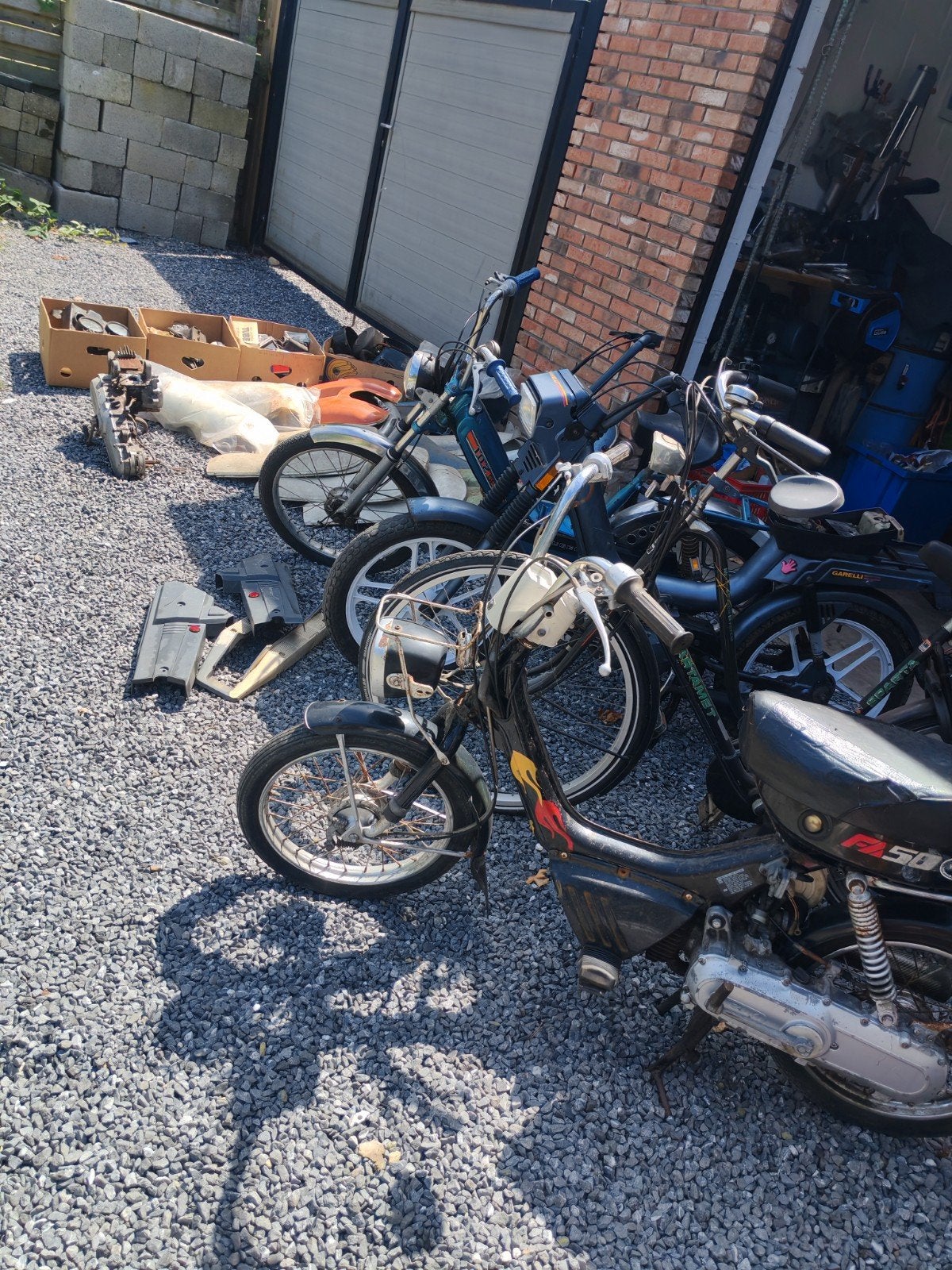4 brommers en onderdelen, Fietsen en Brommers, Ophalen, 49 cc, Klasse B (45 km/u), 1 versnellingen