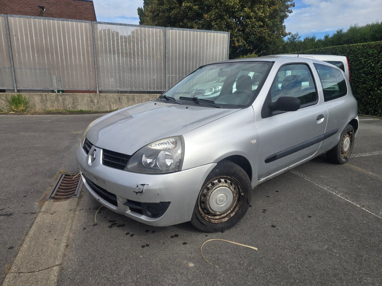Renault clio 1.5dci, Autos, Argent ou Gris, Achat, Entreprise, 2 places