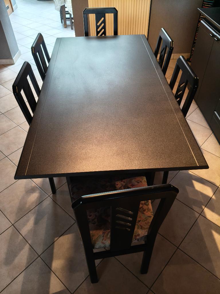 Eetplaats, Ophalen, Gebruikt, 4 tot 6 stoelen