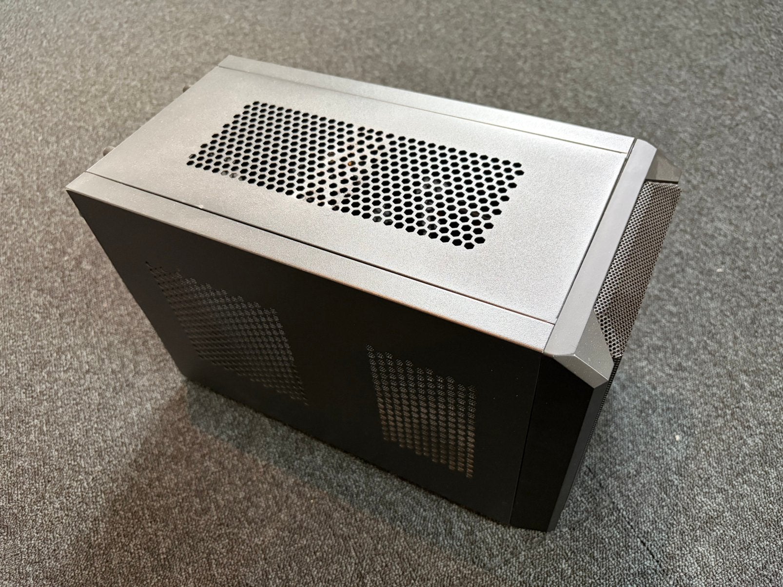 Mini ITX - case, Ophalen of Verzenden, Gebruikt