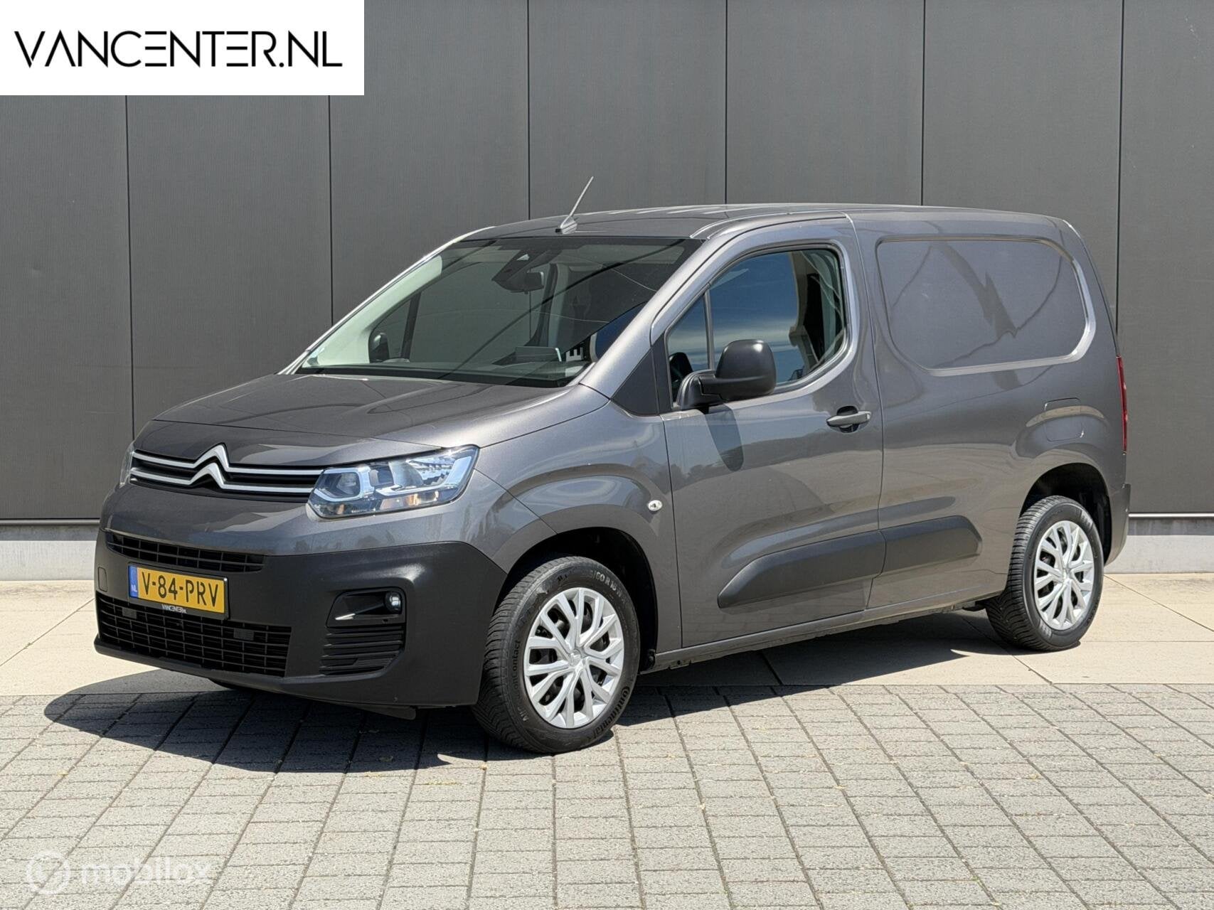 Citroen Berlingo 1.2 131PK BENZINE EAT8 Automaat Carplay, Voorwielaandrijving, 116 g/km, Stof, Gebruikt