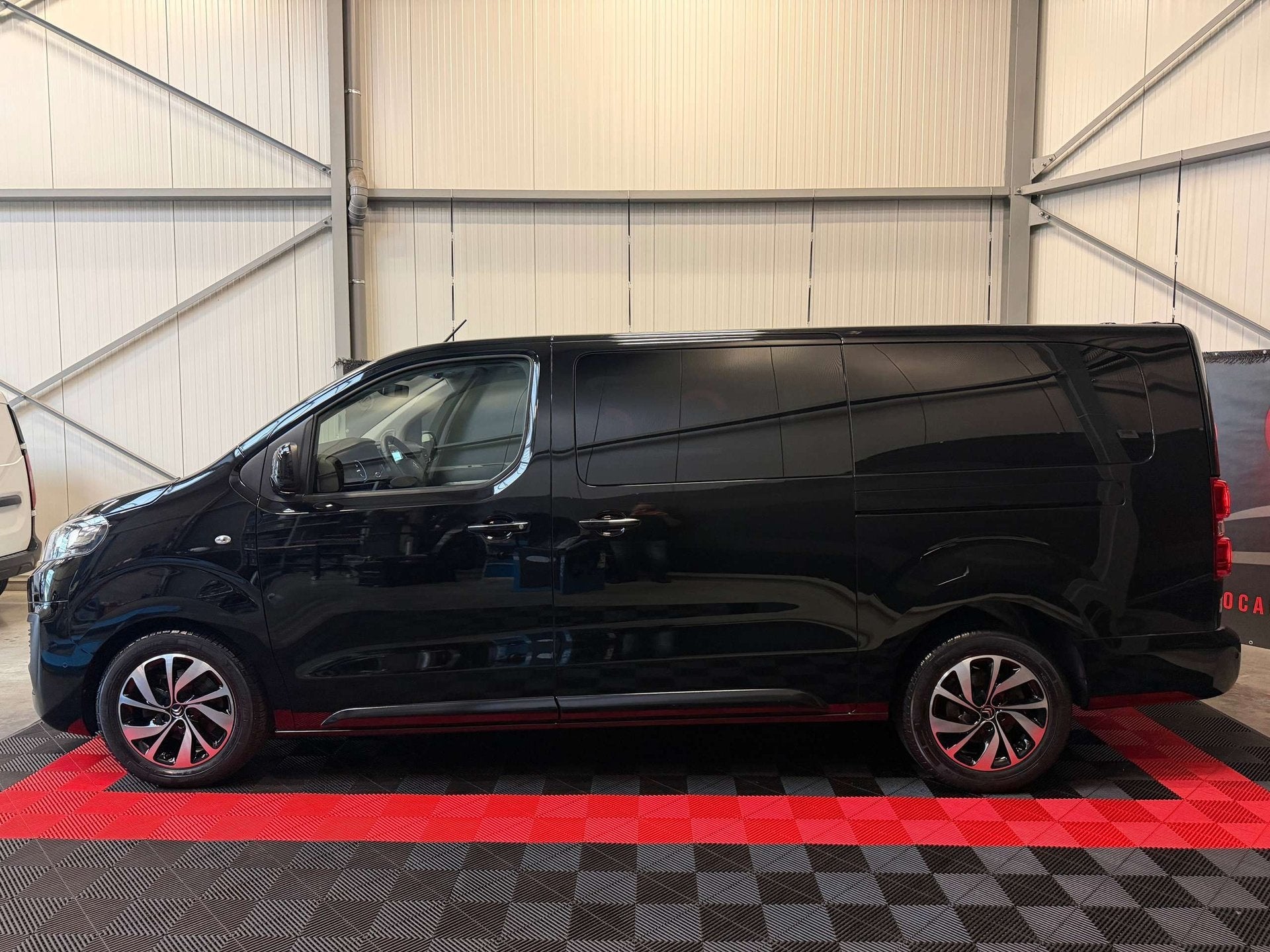 citroen Jumpy XL/5PL/Dubbel Cabine/Automaat/Camera/Cc/Pdc/17, Dealer onderhouden, Gebruikt, 4 cilinders, Zwart