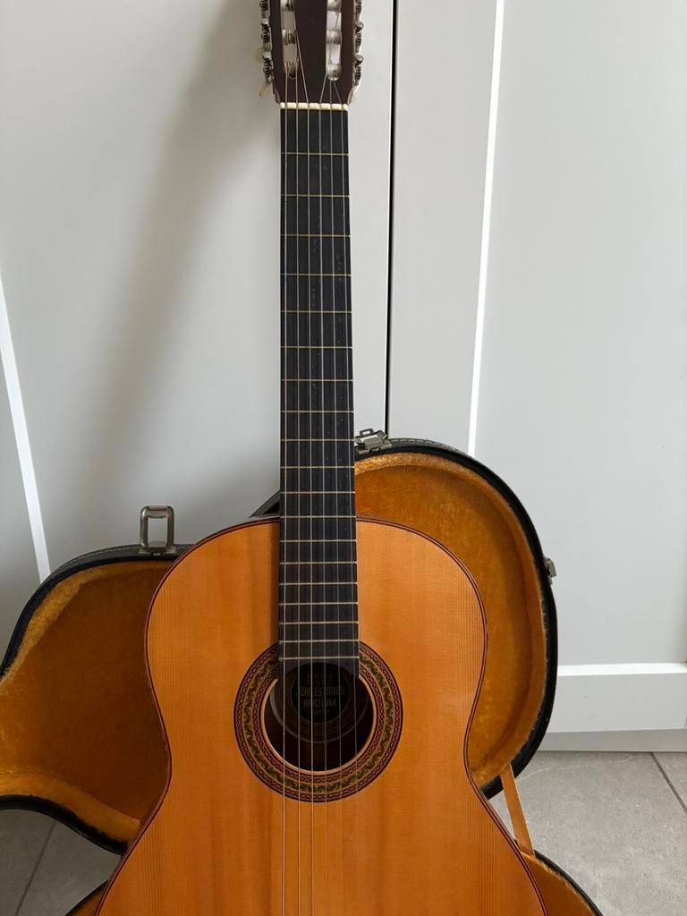 Juan Estruch vintage flamenco, Enlèvement, Comme neuf, Guitare classique ou espagnole, Avec valise
