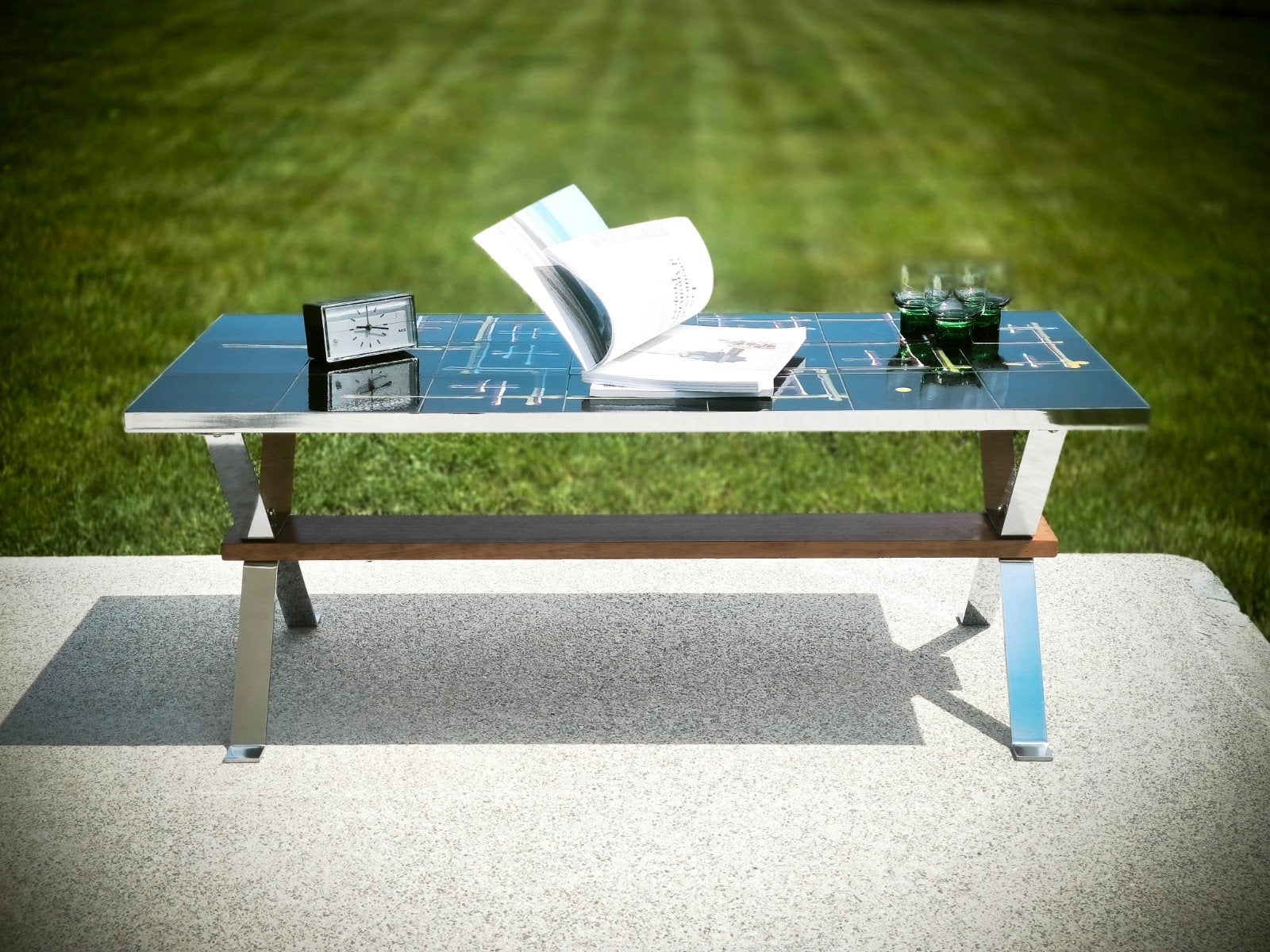 Table basse vintage à carreaux céramique et chrome, 1970s, 100 à 150 cm, Vintage, Enlèvement, Utilisé