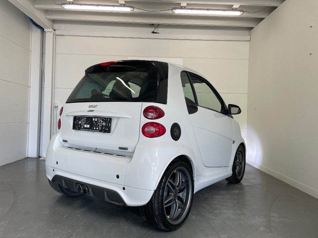 Smart ForTwo Brabus, Auto's, Smart, Automaat, Zwart, Leder en Stof, Wit