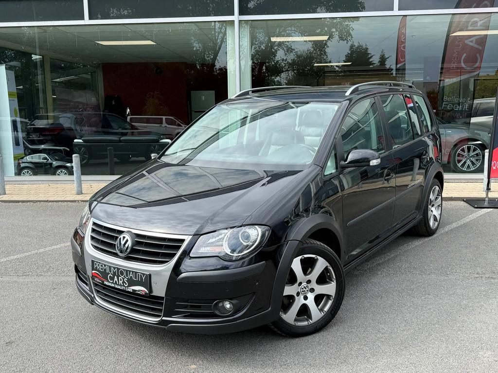 Volkswagen Cross Touran 7 PLACES / ATTELAGE / SIÈGES CHAUFF, Autos, Cuir, Achat, 105 ch, Entreprise