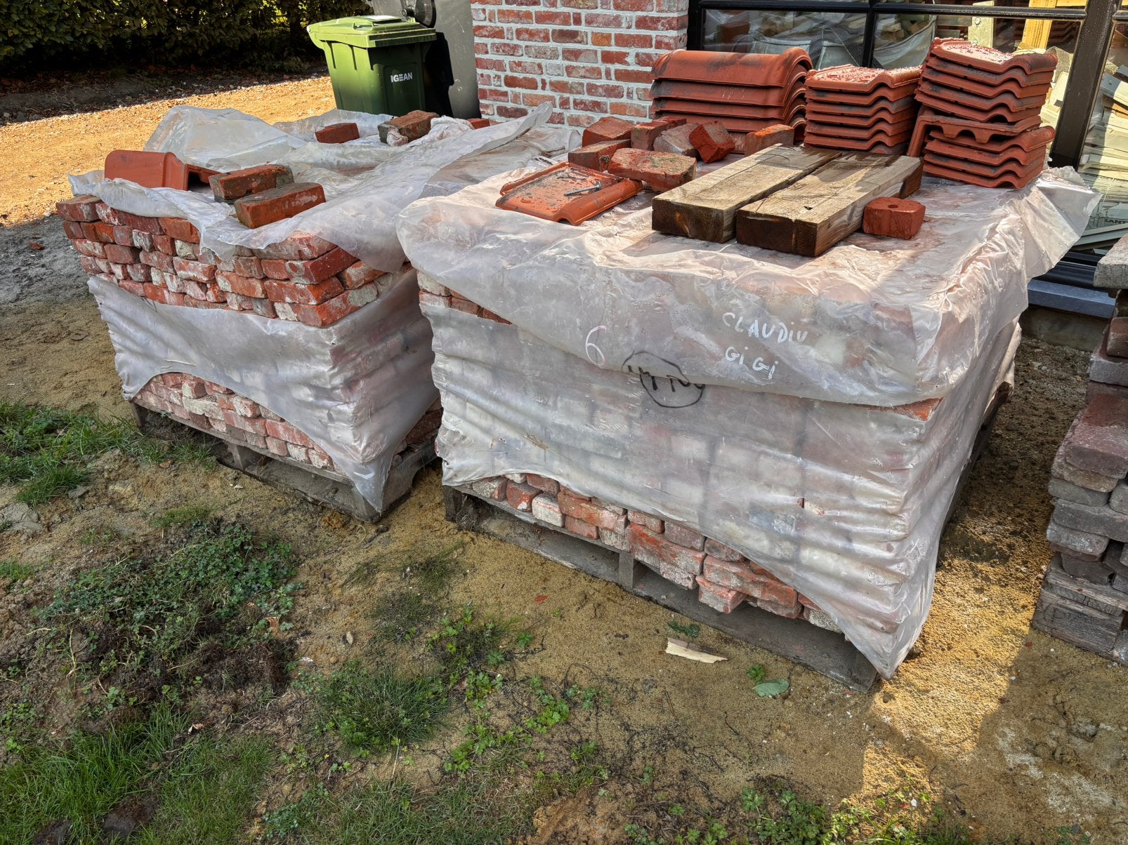 Oude beerse gevelsteen recuperatiesteen met kalk RV, Doe-het-zelf en Bouw, Ophalen, Zo goed als nieuw