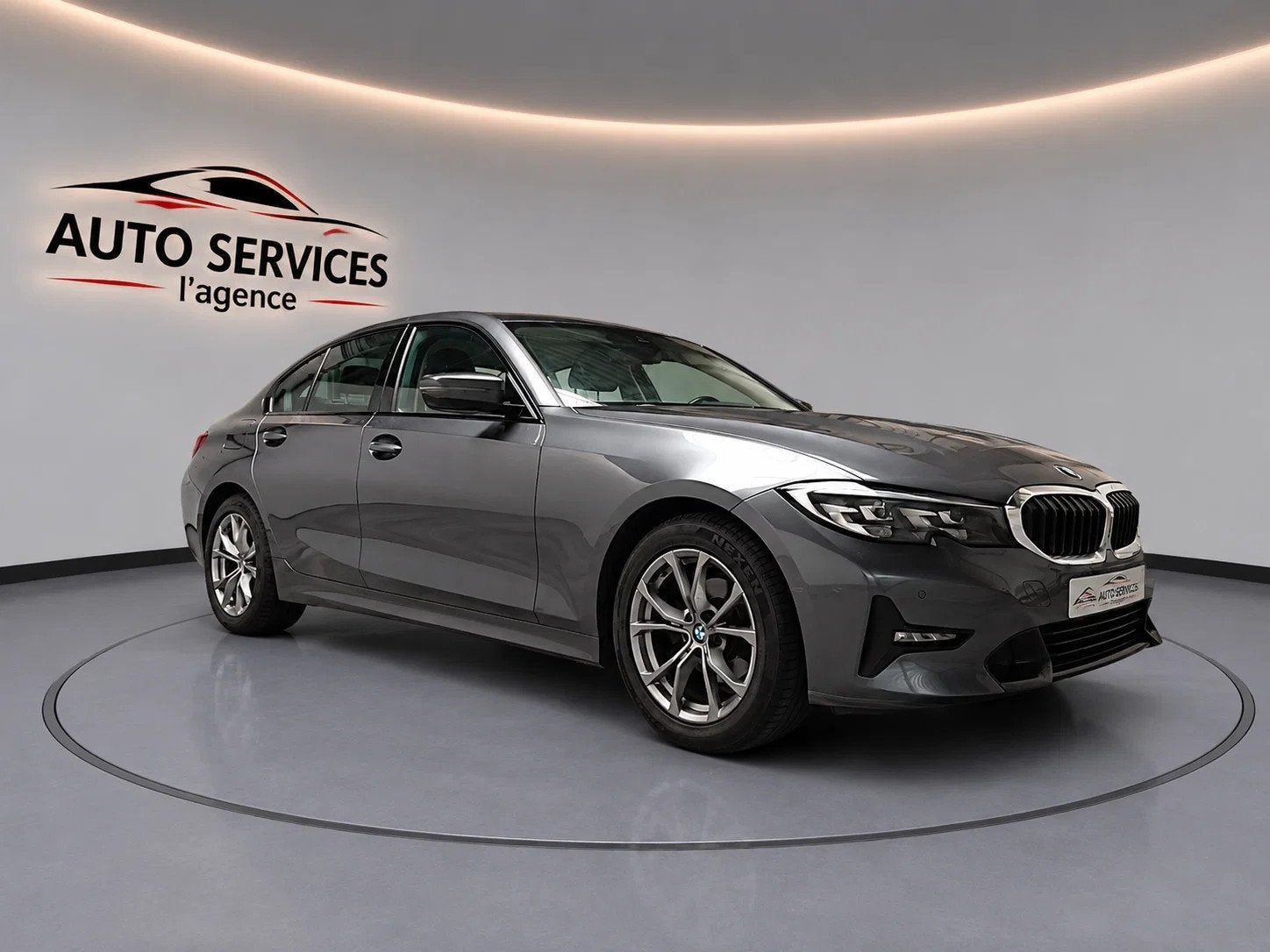 BMW 3 Serie 318d Adblue - 1 an de garantie, Autos, BMW, 100 kW, Argent ou Gris, Achat, Entreprise