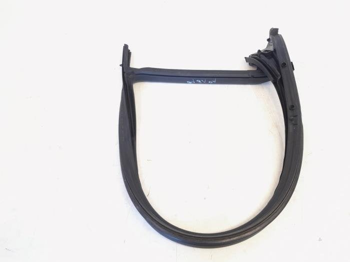 Joint caoutchouc portière 4portes arrière droite d'un Volk, Autos : Pièces & Accessoires, Volkswagen, -, 3 mois de garantie, Utilisé