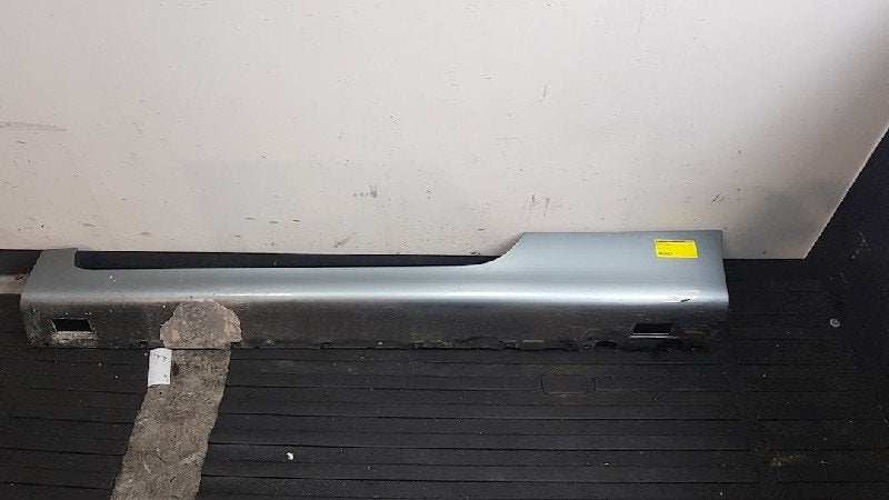 JUPE LATERALE GAUCHE TT (8J3) (|8J0853855D|8J0853855DGRU|), Utilisé, Gauche, Audi