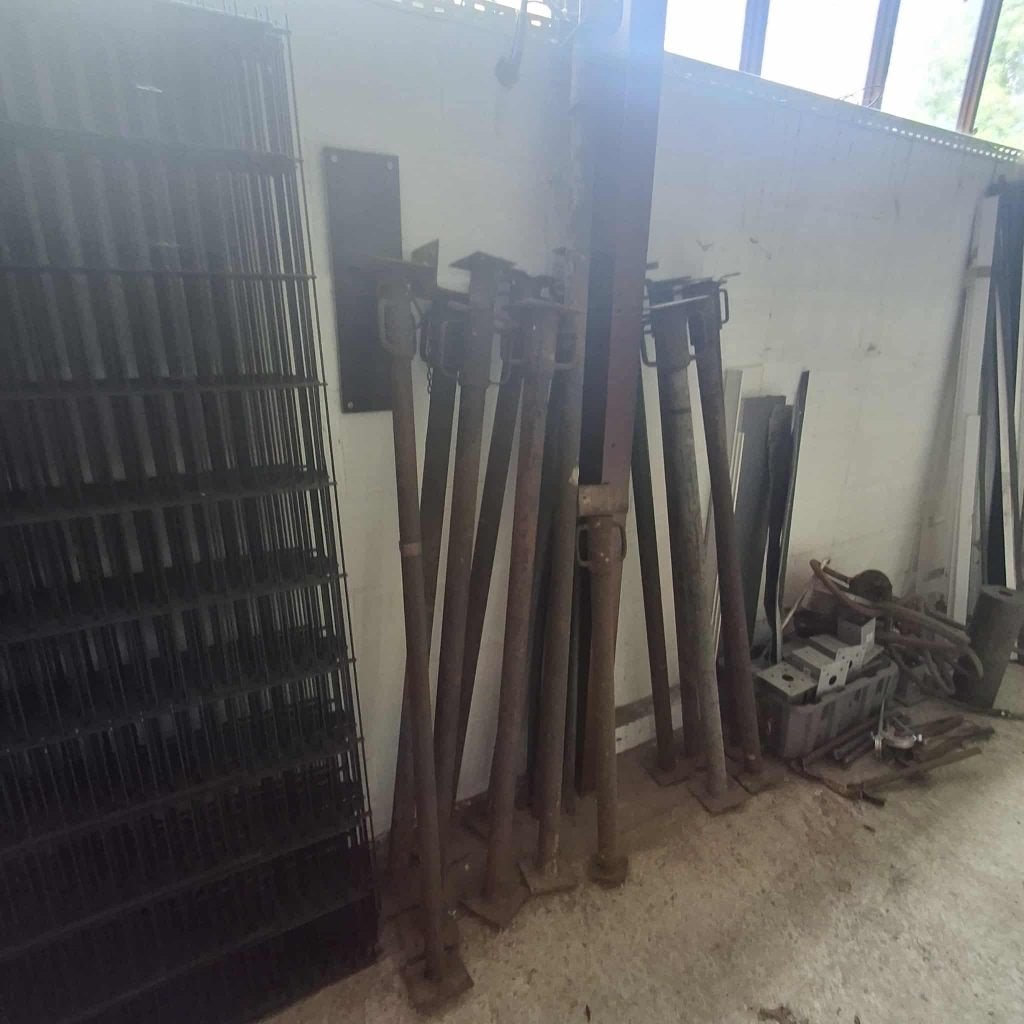 bouwstempels/schoren korte 18€/ grote 22€/stuk, Ophalen, Gebruikt, 2 tot 5 meter