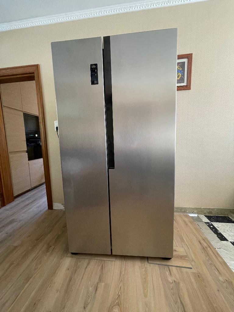 Amerikaanse koelkast KOENIC KDD12126A1, A+, Ophalen, 150 tot 200 liter, Gebruikt, 60 cm of meer