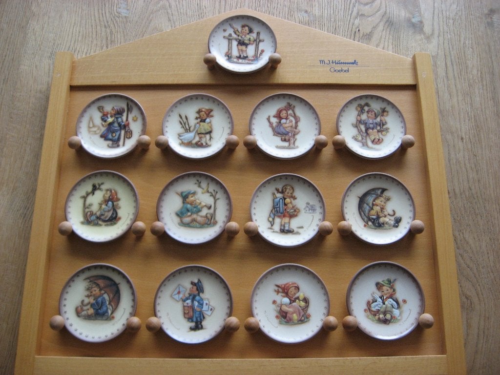 MJ Hummel  Goebel 1972 tot 1995, Verzamelen, Ophalen of Verzenden, Nieuw, Hummel