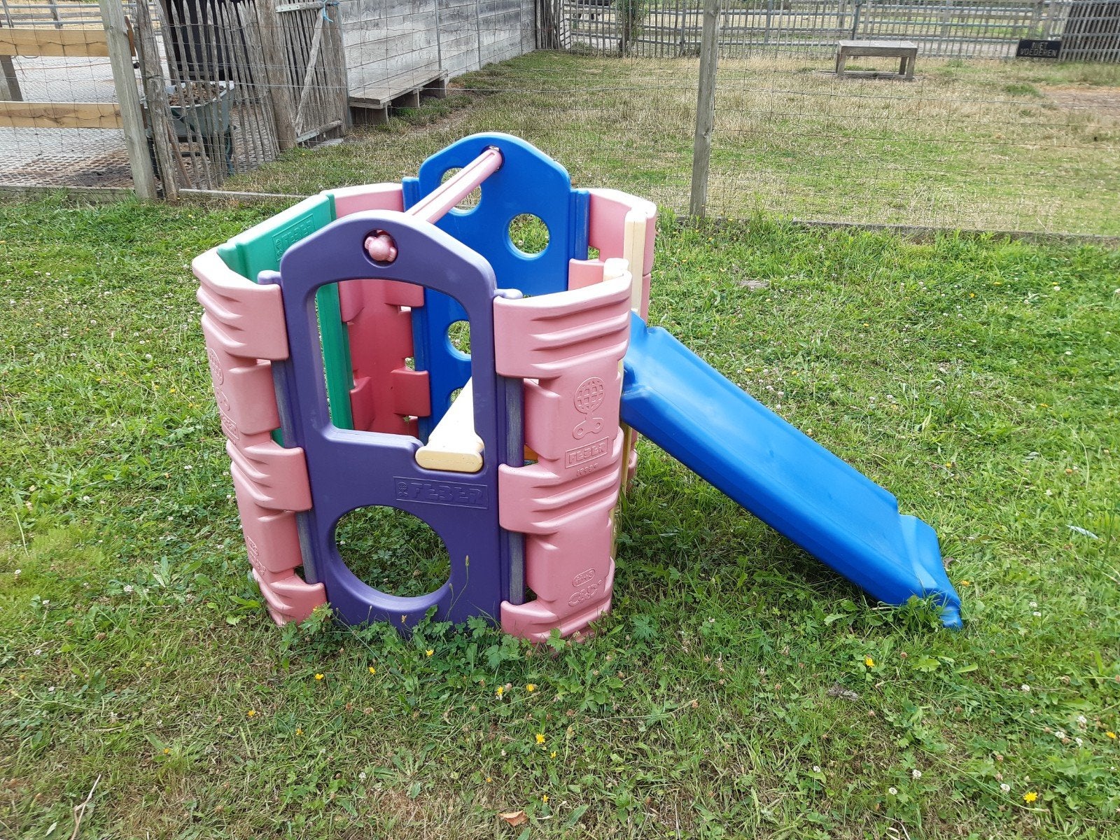 Klimhuisje/ speellhuisje, Ophalen, Glijbaan