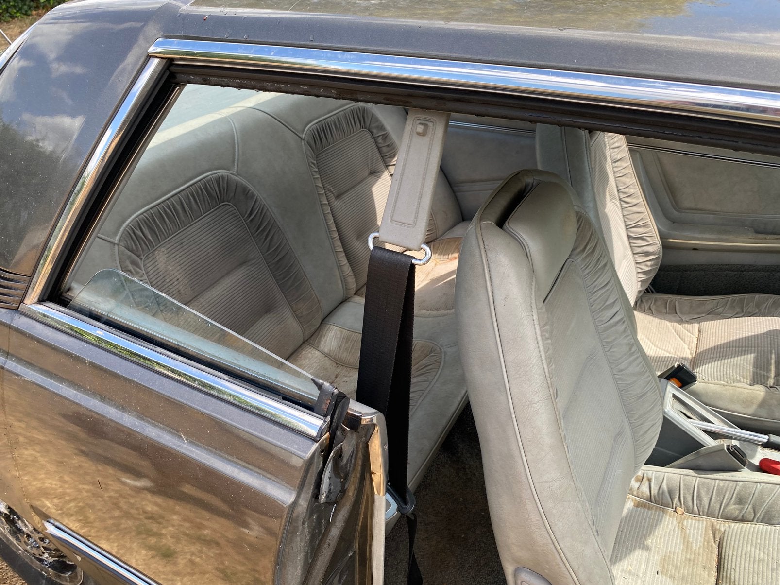 Mitsubishi Sapporo coupé A12 _ Schuurvonst, foto 9