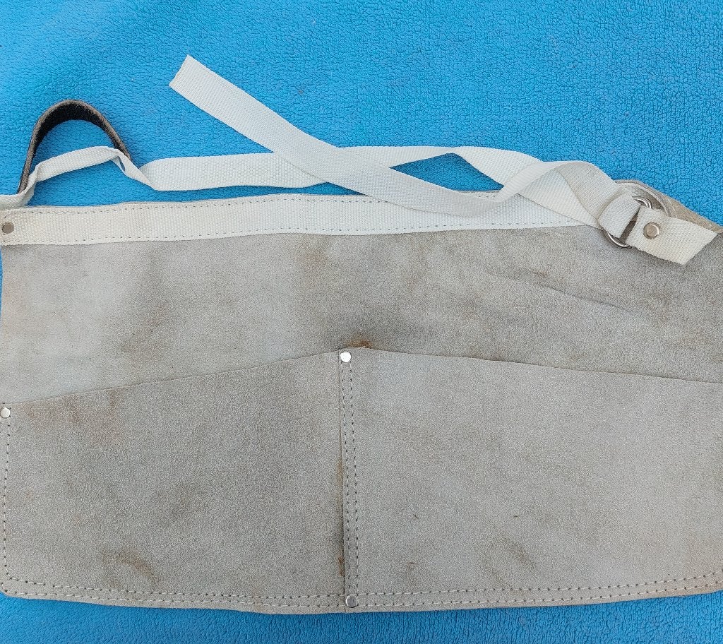 Dubbele nagelzak: leder, Hobby & Loisirs créatifs, Enlèvement ou Envoi, Neuf, Outillage ou Accessoires