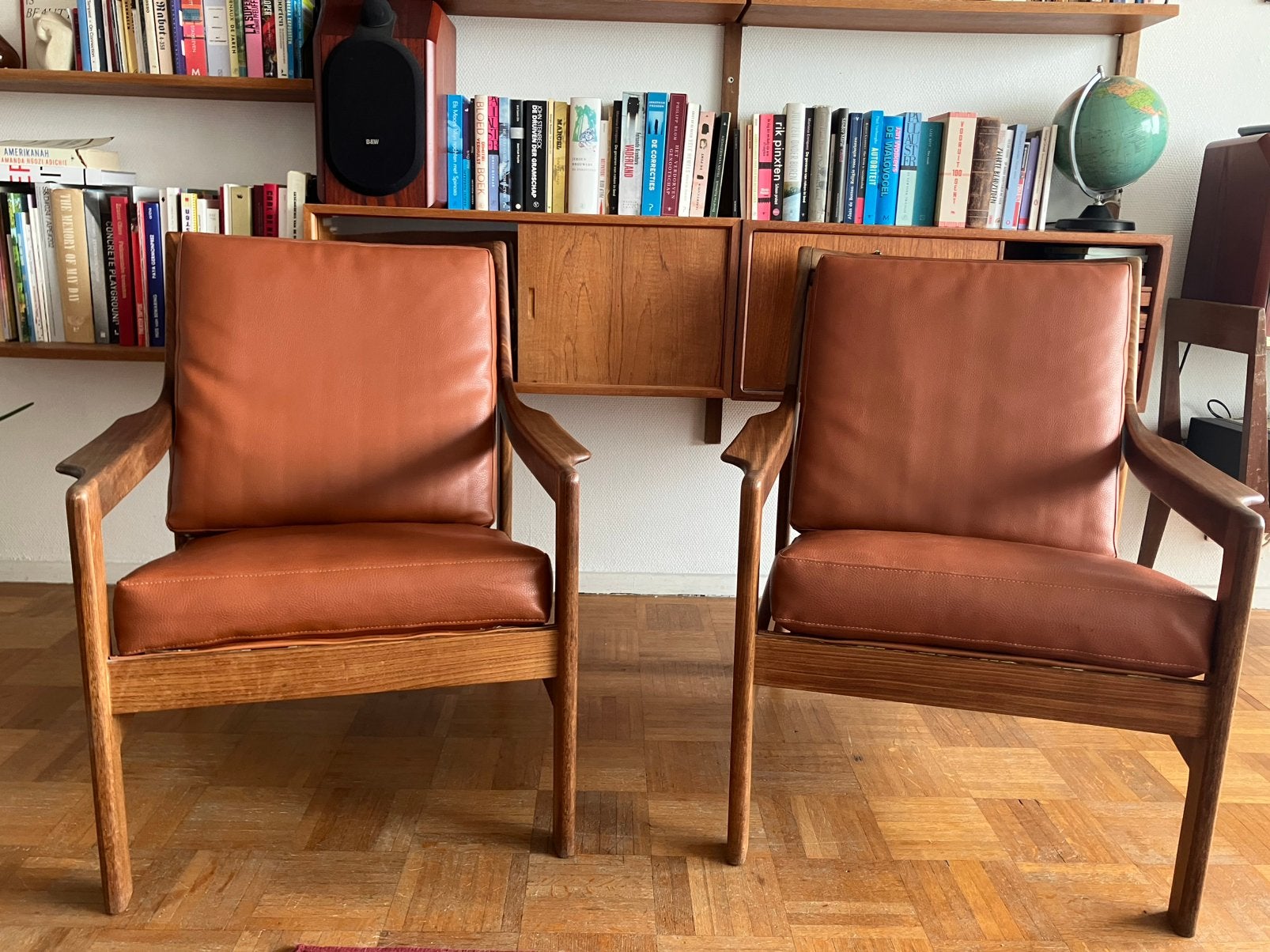 2 fauteuils design vintage scandinave|teck et cuir|60-'70, Antiquités & Art, Enlèvement