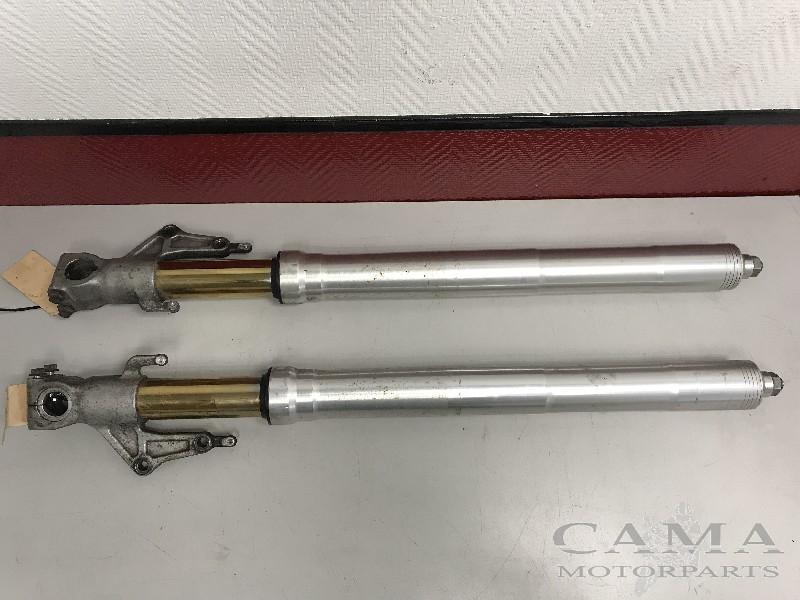 FOURCHE AVANT COMPLET Ducati 999 (01-1970/-), Dhr. S. di Majo, Utilisé, Info@cama-motorparts.nl, P.J. Troelstraweg 8 8
3144 CX  MAASSLUIS, NL