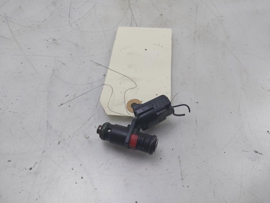 INJECTOR BRANDSTOF Volkswagen Polo V (6R) (|03E906031C|), Gebruikt, Volkswagen