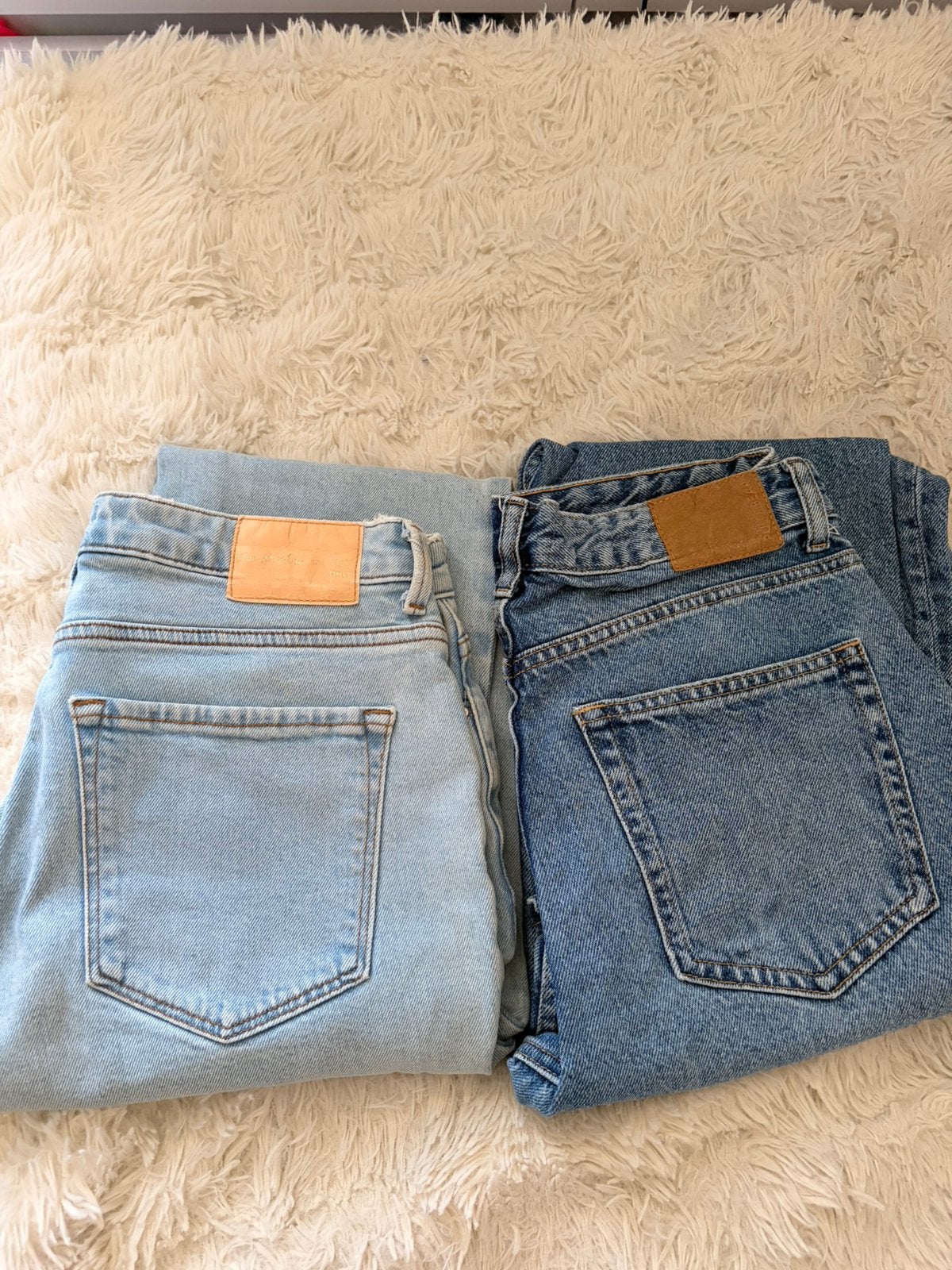 2 jeans broeken, Kleding | Heren, Spijkerbroeken en Jeans, Ophalen, Zo goed als nieuw
