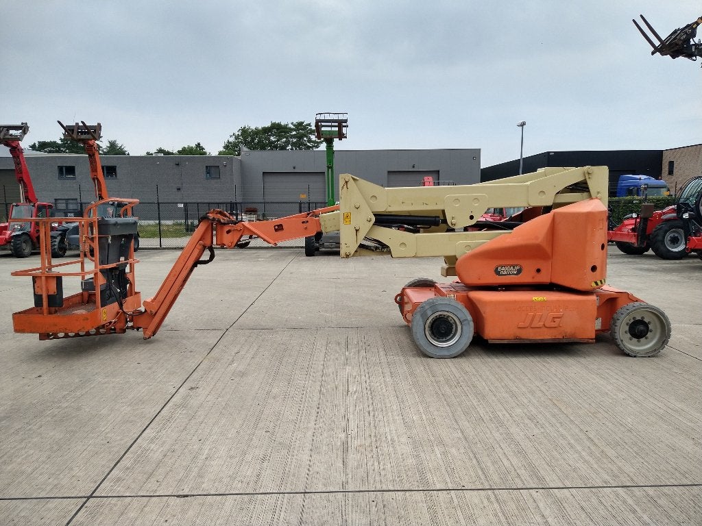 Hoogwerker JLG E400 AJPN (081), Ophalen