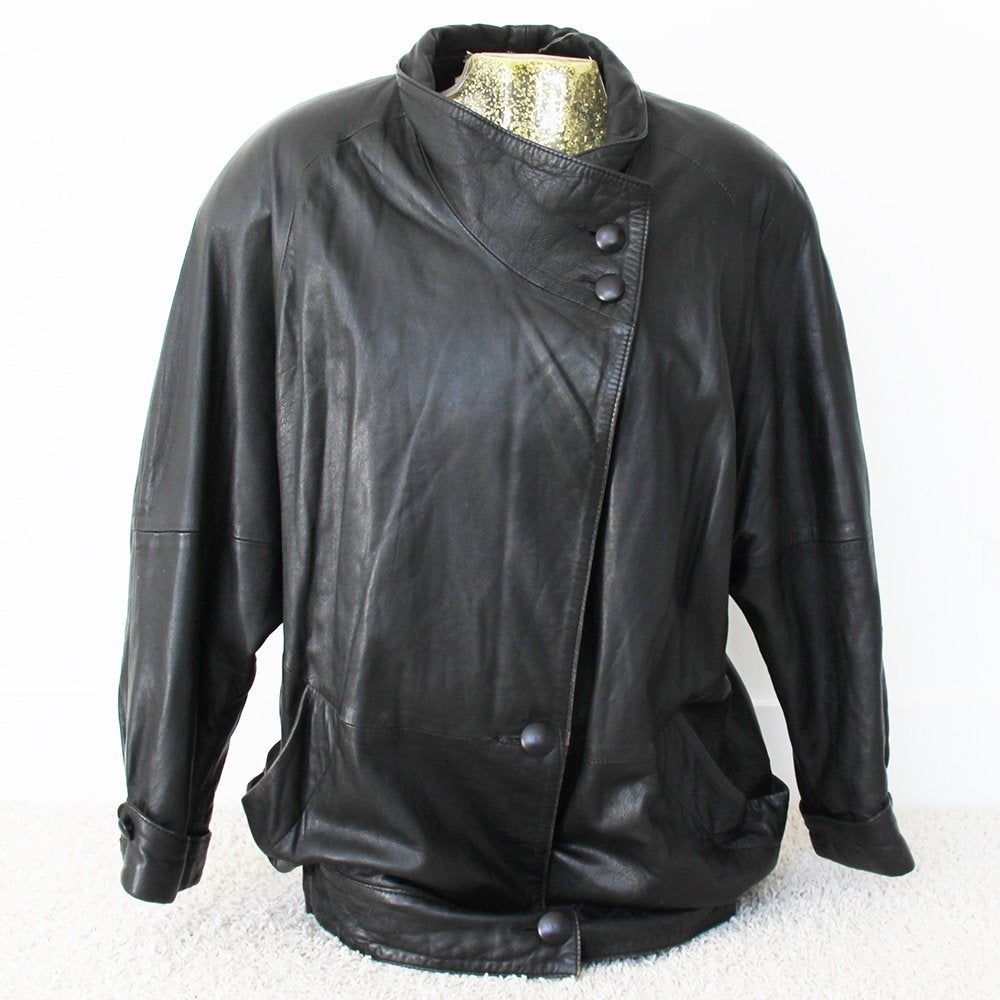 Zeer Mooie Vintage Leren Dames Jas (Maat 40) € 65,-, Kleding | Dames, Maat 38/40 (M), Zwart, Gedragen, Vintage .