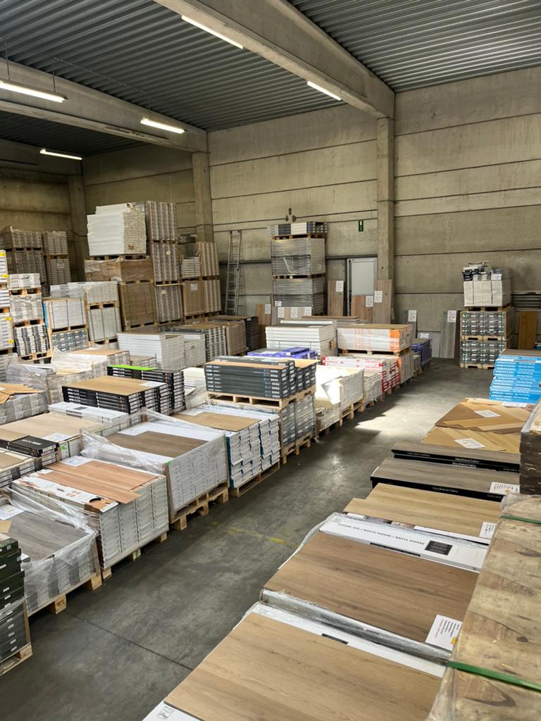 Uitverkoop PVC en laminaat, Huis en Inrichting, Stoffering | Vloerbedekking, 75 m² of meer, Grijs, Klik, Ophalen of Verzenden