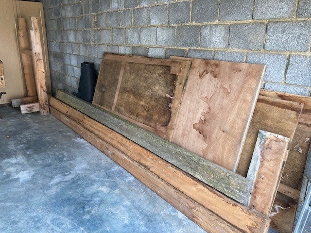 Houten balken en platen en rubber met anti slib profiel, Bricolage & Construction, Bois & Planches, Enlèvement, Utilisé, Pin