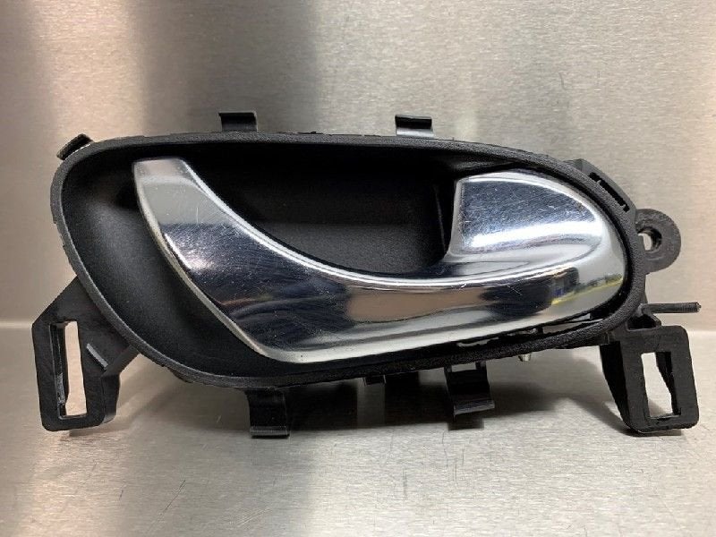 POIGNEE EXTERIEURE AVANT DROITE Nissan Qashqai (J11), Utilisé, Avant, Nissan