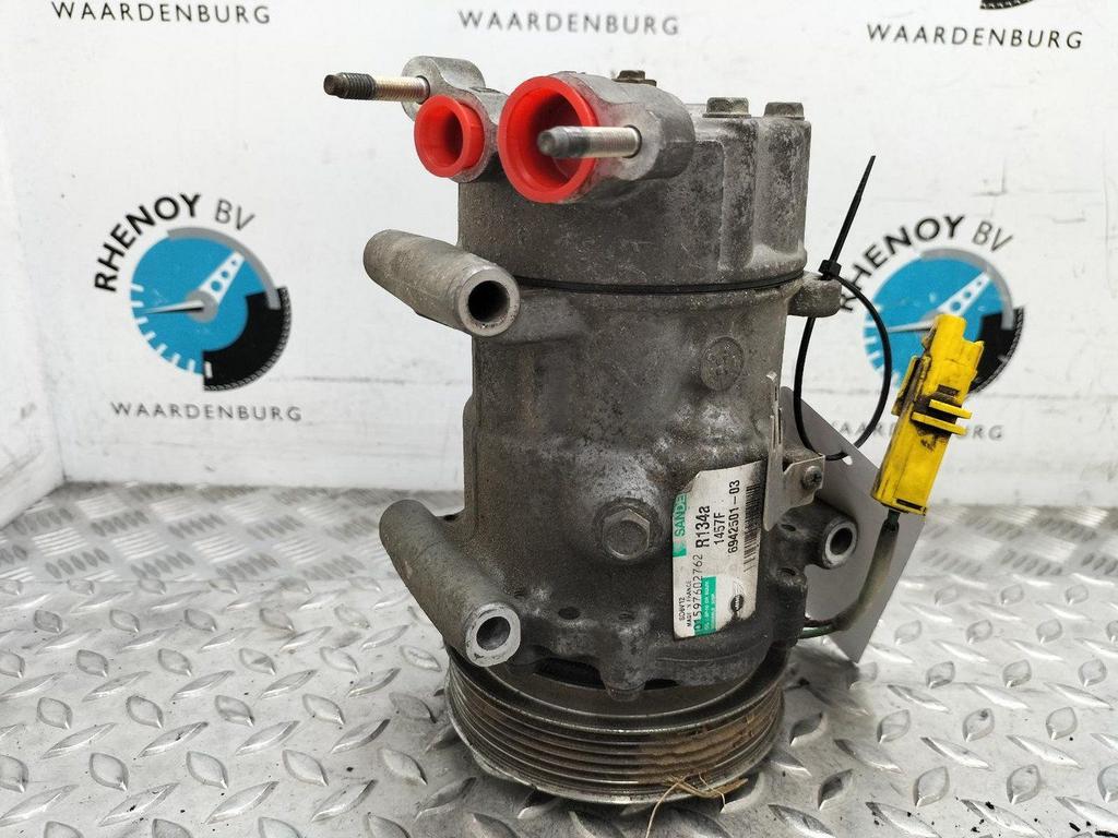 MINI (BMW) MINI R56 1.6 Cooper Chili  AIRCO COMPRESSOR / AIR, Auto-onderdelen, Ophalen of Verzenden, Gebruikt, Stiba lid