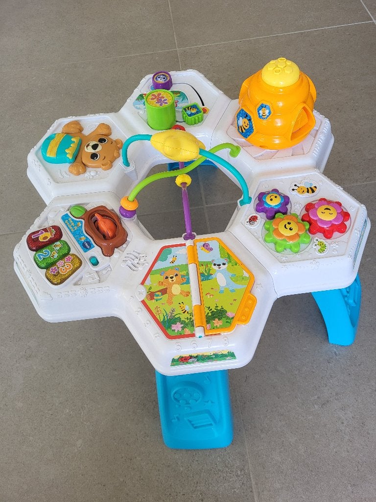 Activiteiten tafel, Ophalen, Zo goed als nieuw