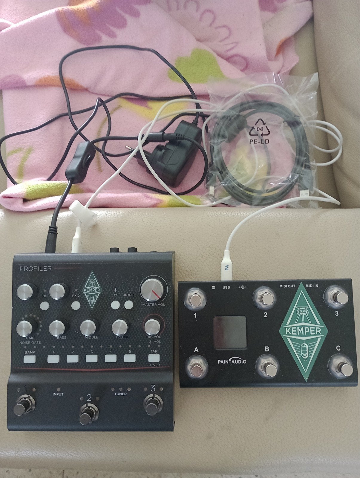 Joueur Kemper Profiler avec footswitch et niveaux 1, 2 et 3, Musique & Instruments, Enlèvement ou Envoi, Comme neuf, Volume