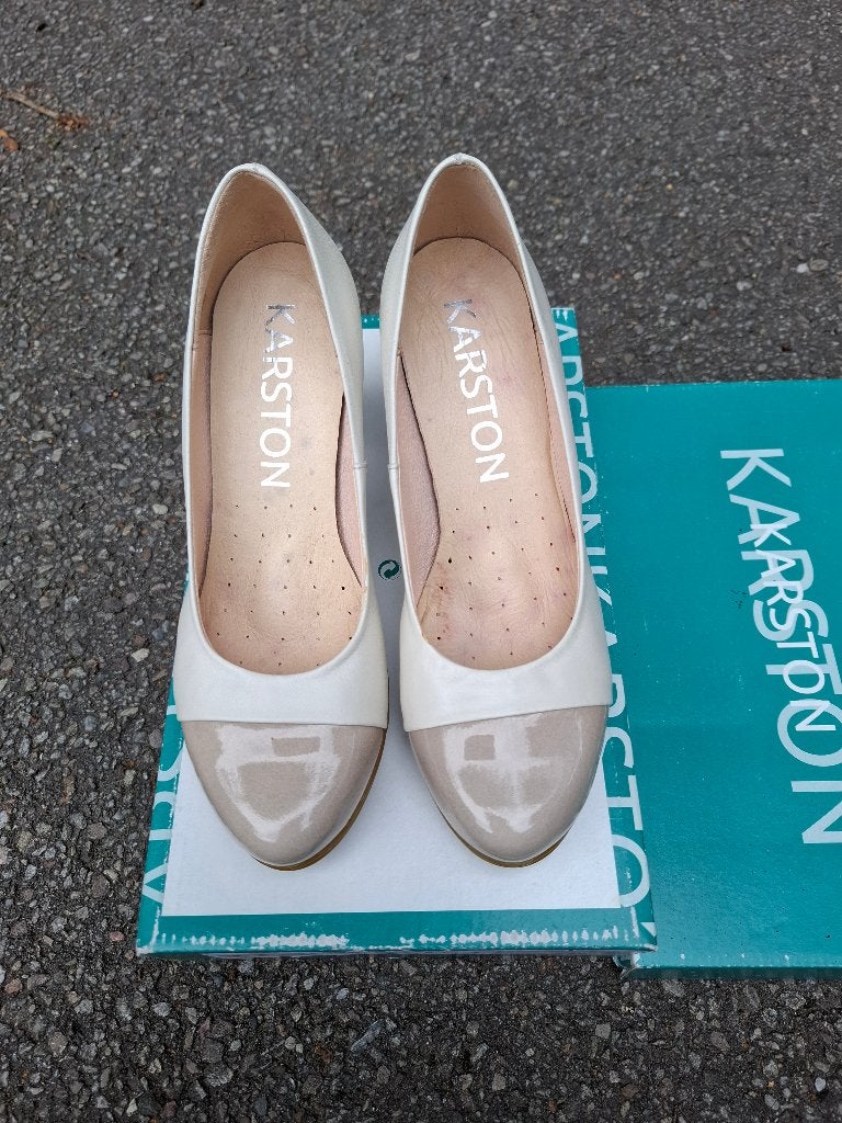 Chaussure, Enlèvement ou Envoi, Autres couleurs, Escarpins, Comme neuf
