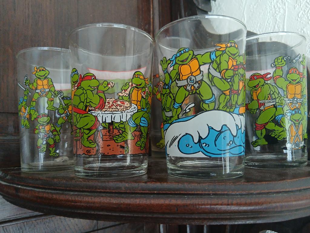 Glazen van The Turtles, Huis en Inrichting, Keuken | Servies, Ophalen, Zo goed als nieuw, Glas, Glas of Glazen