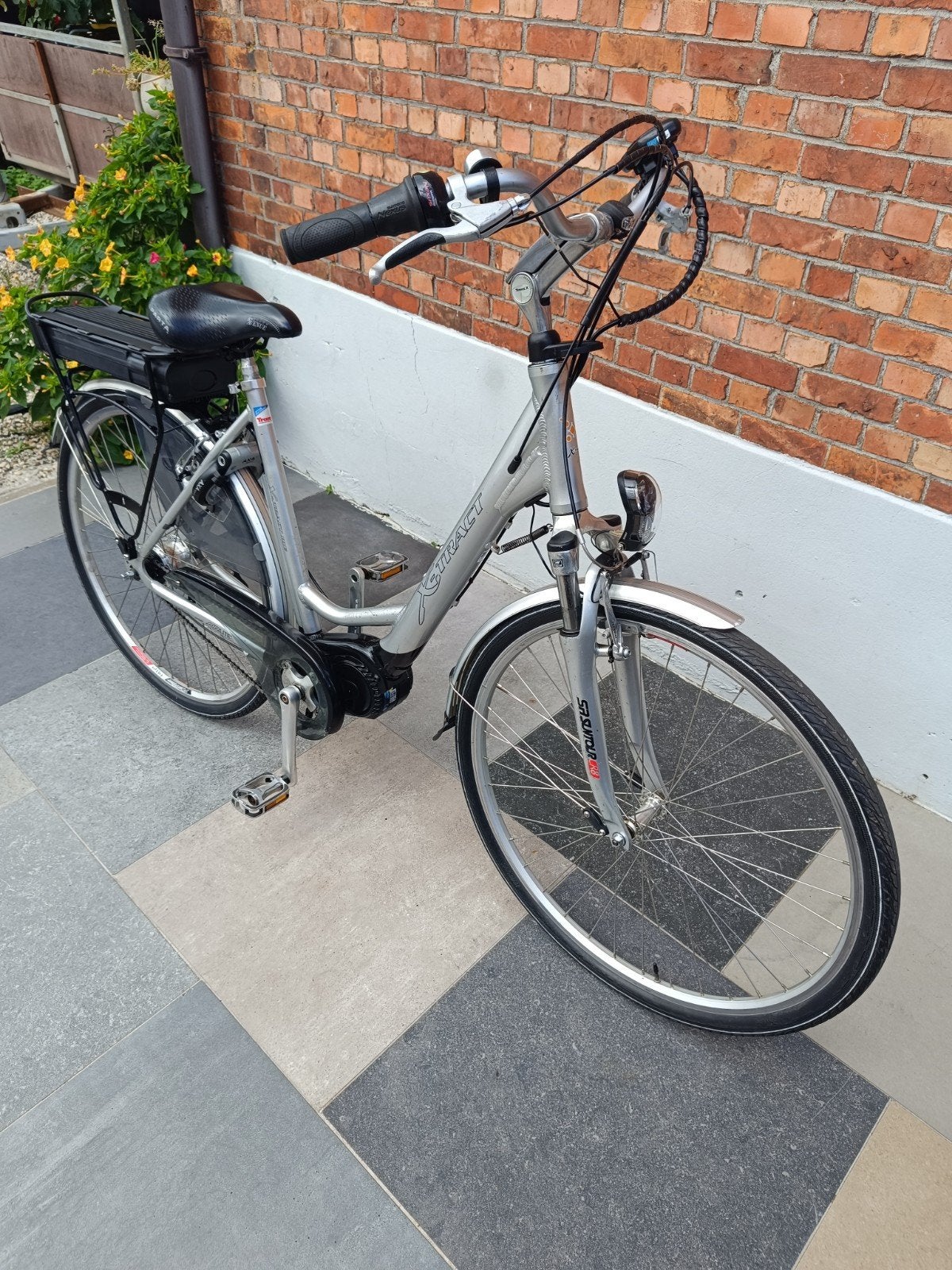 elektrische fiets met goeie batterij en lader, Fietsen en Brommers, Ophalen