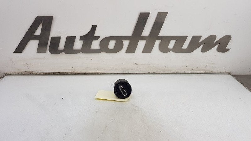 INTERRUPTEUR D'ECLAIRAGE Volkswagen Polo V (6R), Dhr. J. Ham, Volkswagen, Administratie@autoham.nl, Utilisé