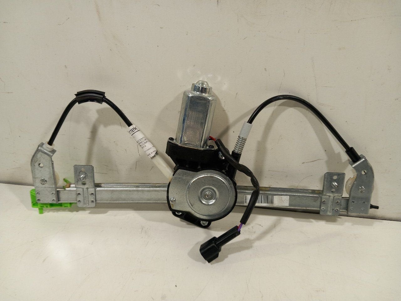 Raammechaniek elektrisch links voor Fiat 500, Onderdelen@venauto.nl, Van der Ven Autorecycling B.V., Gebruikt, Ettenseweg 76, 4706 PB Roosendaal, The Netherlands
